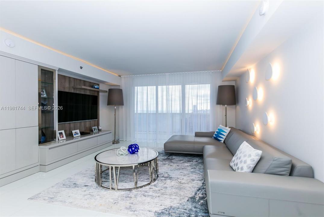 1830 S Ocean Dr 2903, Hallandale Beach, Floride 33009, États-Unis