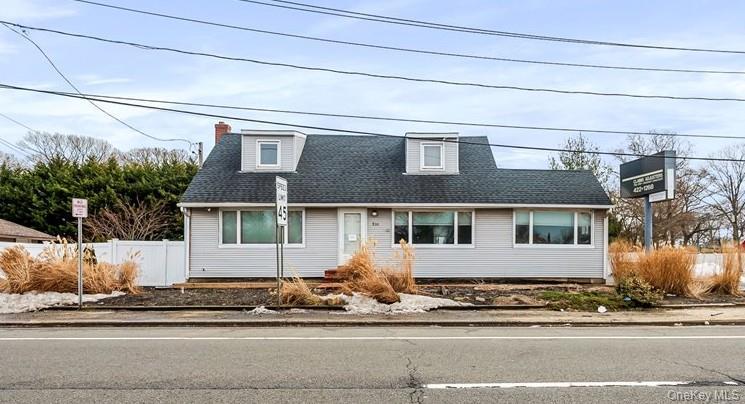 930 Sunrise Highway, Babylon, New York 11704, États-Unis