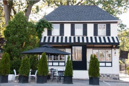 121 Myrtle Boulevard, Mamaroneck, New York 10538, Stati Uniti