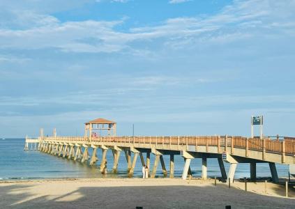 1239 Hillsboro Mile 403, Hillsboro Beach, Florida 33062, USA