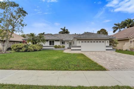 1741 W Oak Knoll Cir, Davie, Florida 33324, USA