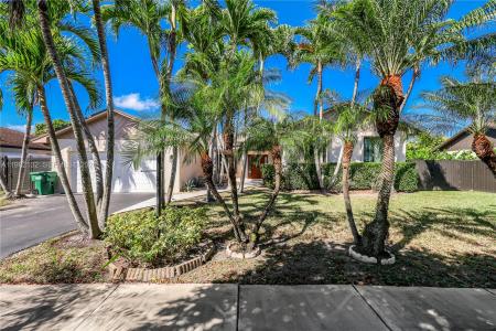 11541 SW 100th St, Miami, Florida 33176, USA