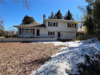 28 Hill Top Drive, 華威, 羅德島州 02818, 美國