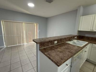 1690 NE 33rd Ave 106-6, Homestead, Florida 33033, USA