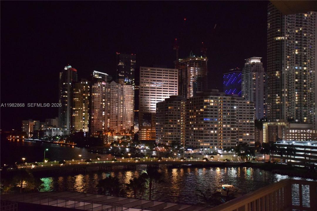 701 Brickell Key Blvd 910, Miami, Флорида 33131, Соединенные Штаты