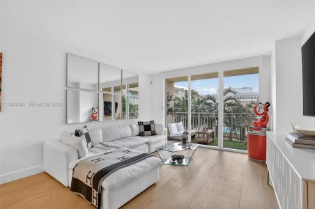 99 SE Mizner Blvd 824, Boca Raton, Florida 33432, USA