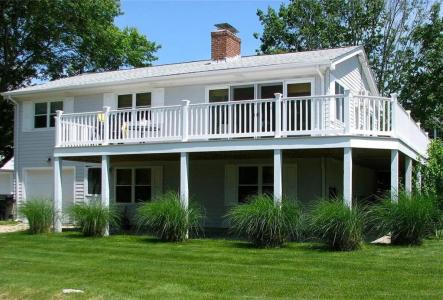 10 Burbank Avenue, Narragansett, רוד איילנד 02882, ארצות הברית של אמריקה 