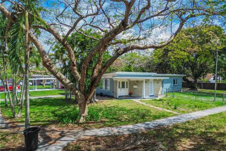 12955 NE 11th Ave, North Miami, Florida 33161, USA