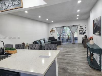 7605 NW 4th Pl 206, Margate, Florida 33063, USA