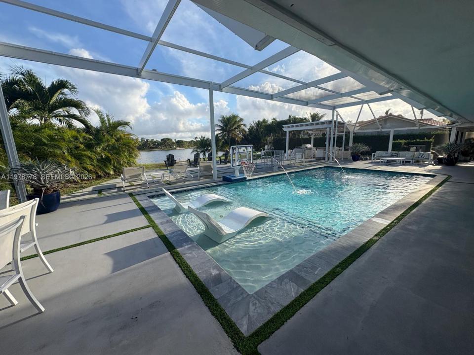 6890 Winged Foot Dr, Hialeah, 플로리다 33015, 미국