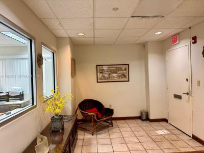 1111 N Kane Concourse 500, Bay Harbor Islands, פלורידה 33154, ארצות הברית של אמריקה 