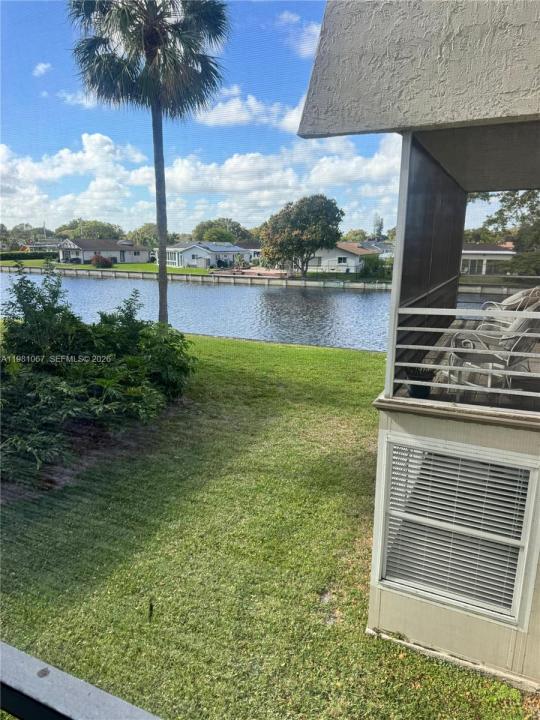 9400 Lime Bay Blvd 206, Tamarac, Flórida 33321, Estados Unidos