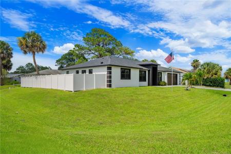 471 NE Americana, Palm Bay, Florida 32907, USA
