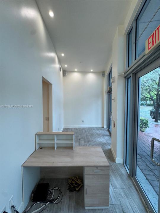 110 Washington Ave CU-7, Miami Beach, Florida 33139, USA