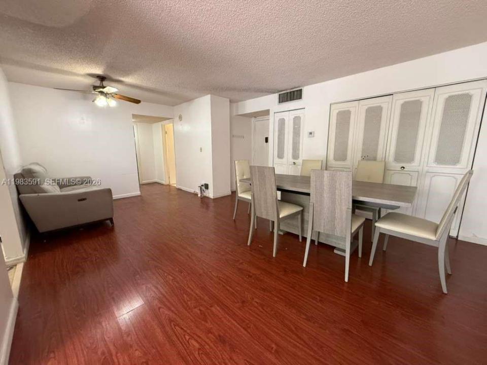 16909 N Bay Rd 211, Sunny Isles Beach, Floride 33160, États-Unis