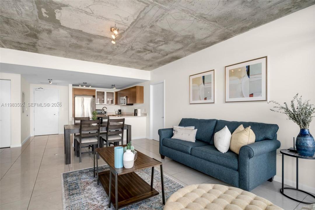 3250 NE 1st Ave 814, Miami, Florida 33137, Stati Uniti
