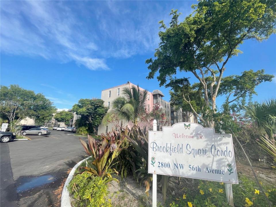 2800 NW 56th Ave E103, Lauderhill, Floride 33313, États-Unis
