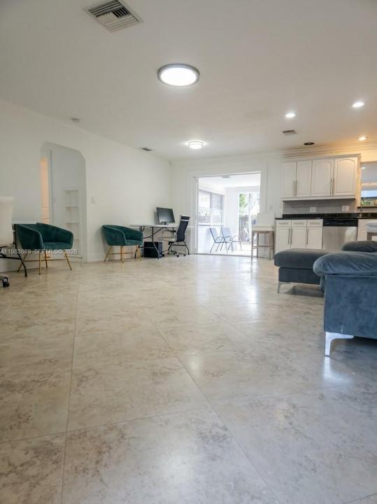804 NE 2nd St, Hallandale Beach, Floride 33009, États-Unis