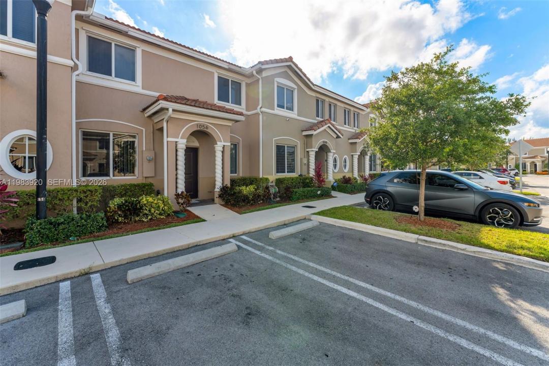 1056 SE 24th Ave, Homestead, Florida 33035, USA