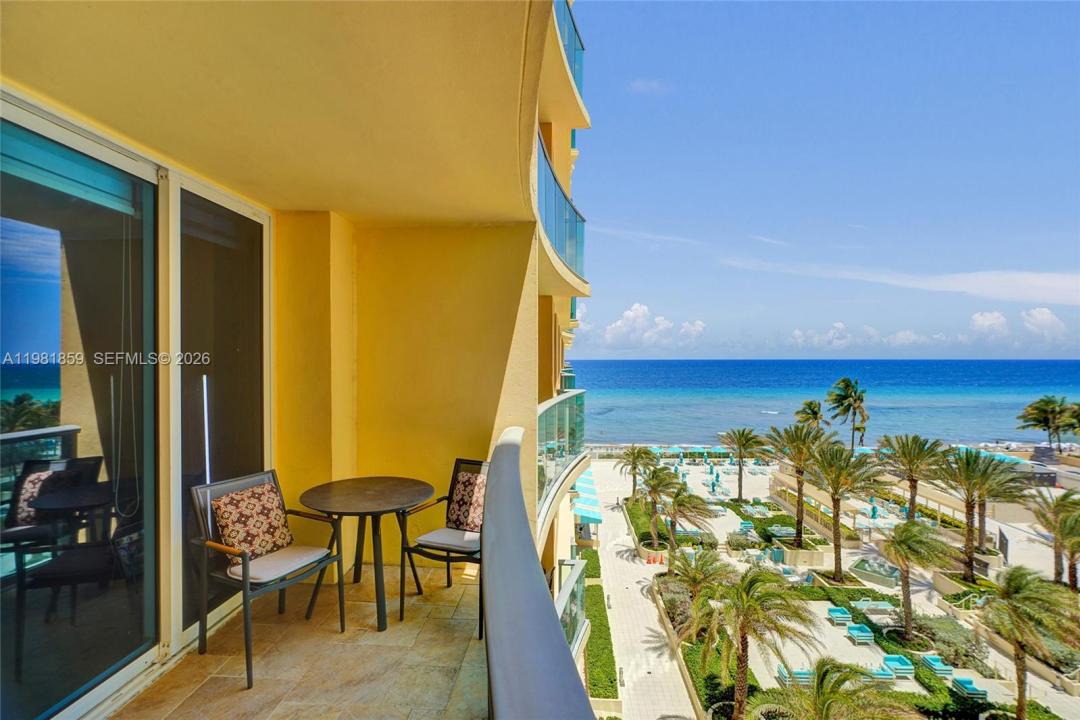 2501 S Ocean Dr 618 (Available Sep 16), Hollywood, Floride 33019, États-Unis