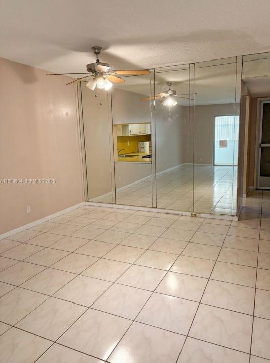 410 SE 2nd St 102, Hallandale Beach, Flórida 33009, Estados Unidos