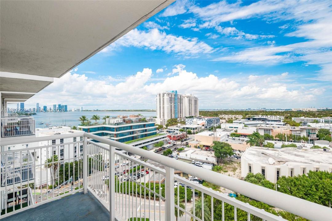 1688 West Ave PH-07, Miami Beach, Florida 33139, USA