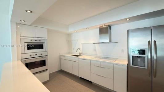 19380 Collins Ave 905, Sunny Isles Beach, Florida 33160, USA