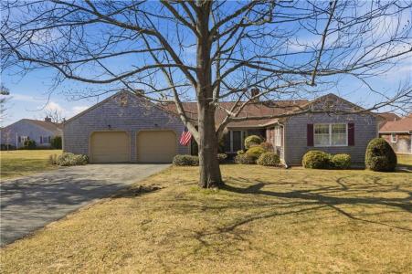 31 Belmont Drive, Portsmouth, RI 02871, USA