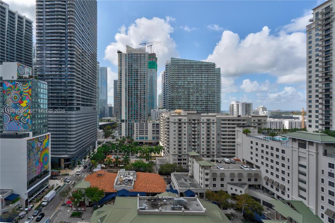 45 SW 9th St 1405, Miami, Florida 33130, Stati Uniti