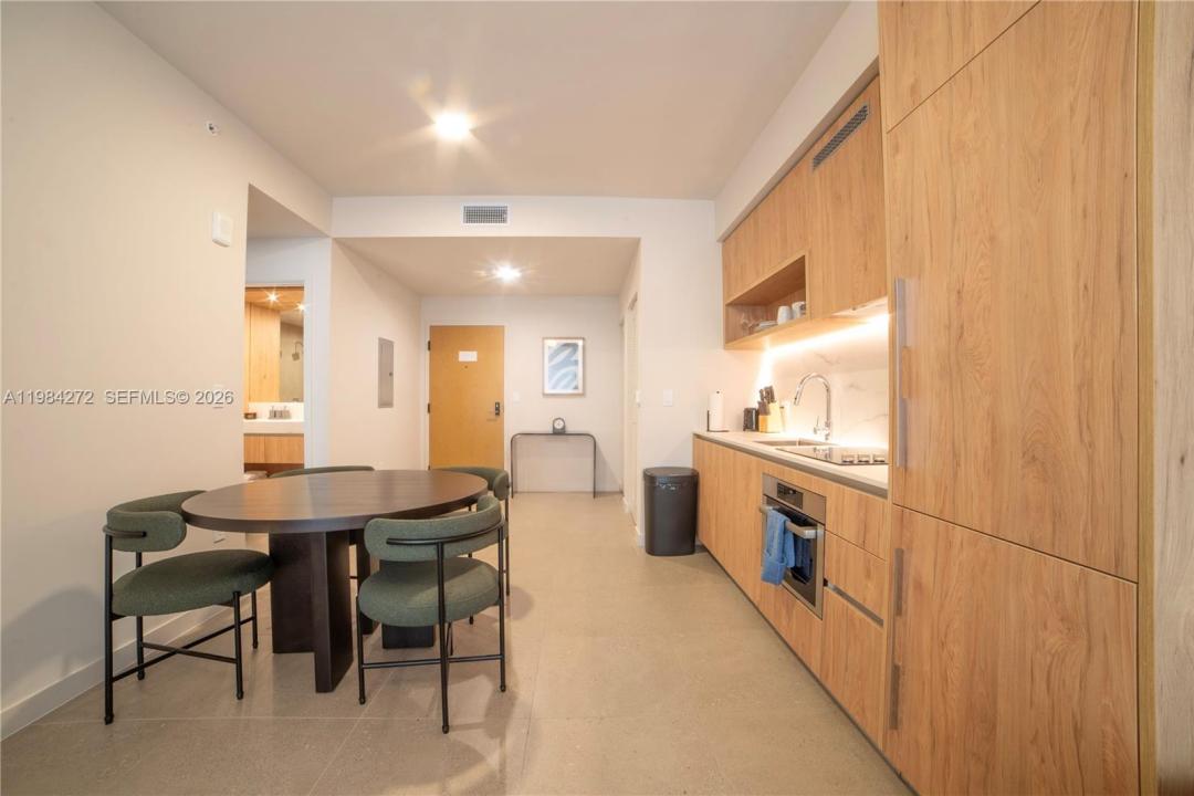 11 NE 6TH 1403, Miami, Floride 33132, États-Unis