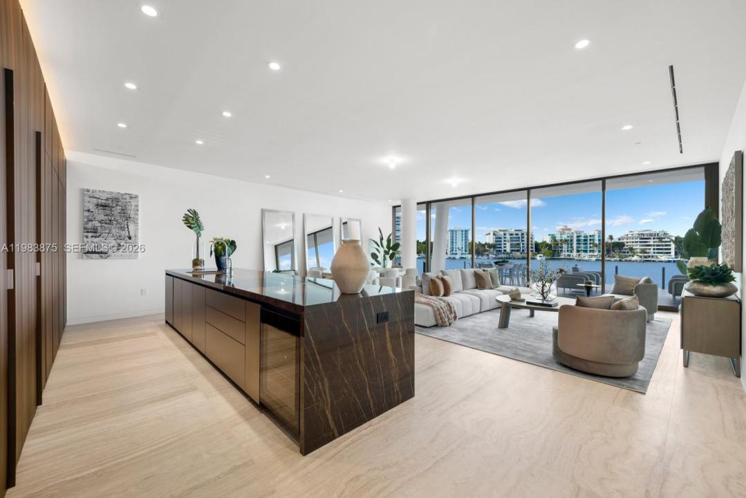 5 Grove Isle Dr L205, Miami, Florida 33133, Stati Uniti