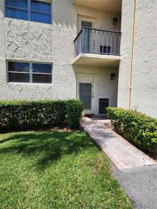 681 S Hollybrook Dr 110, Pembroke Pines, Florida 33025, USA