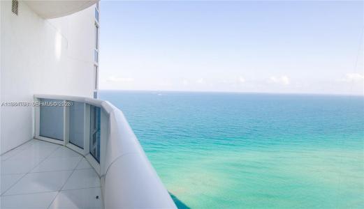 15811 Collins Ave 2602, Sunny Isles Beach, Florida 33160, USA