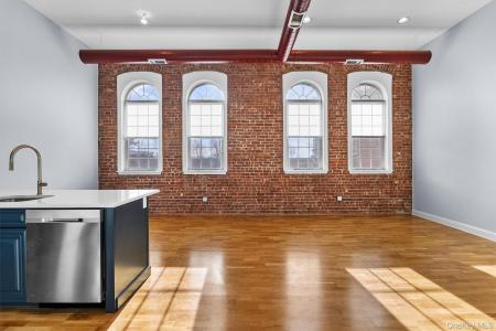 200 School House Road, Peekskill, Нью-Йорк 10566, Соединенные Штаты