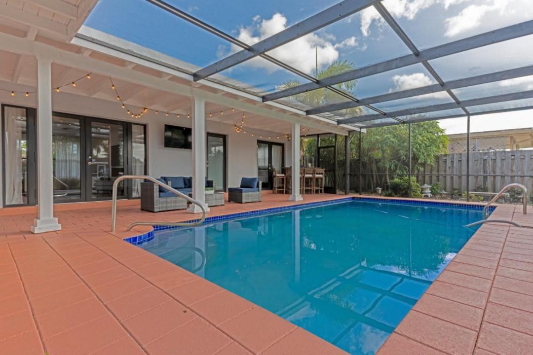 1311 SW 56th Avenue, Plantation, Florida 33317