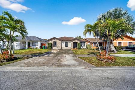 17990 SW 134th Ct, Miami, Florida 33177, USA