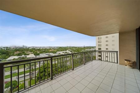 10175 Collins Ave 807, Bal Harbour, Florida 33154, USA