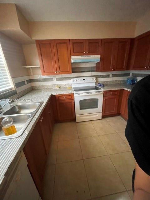 2726 NW 131st St 2726, Opa-Locka, 佛羅里達州 33054, 美國