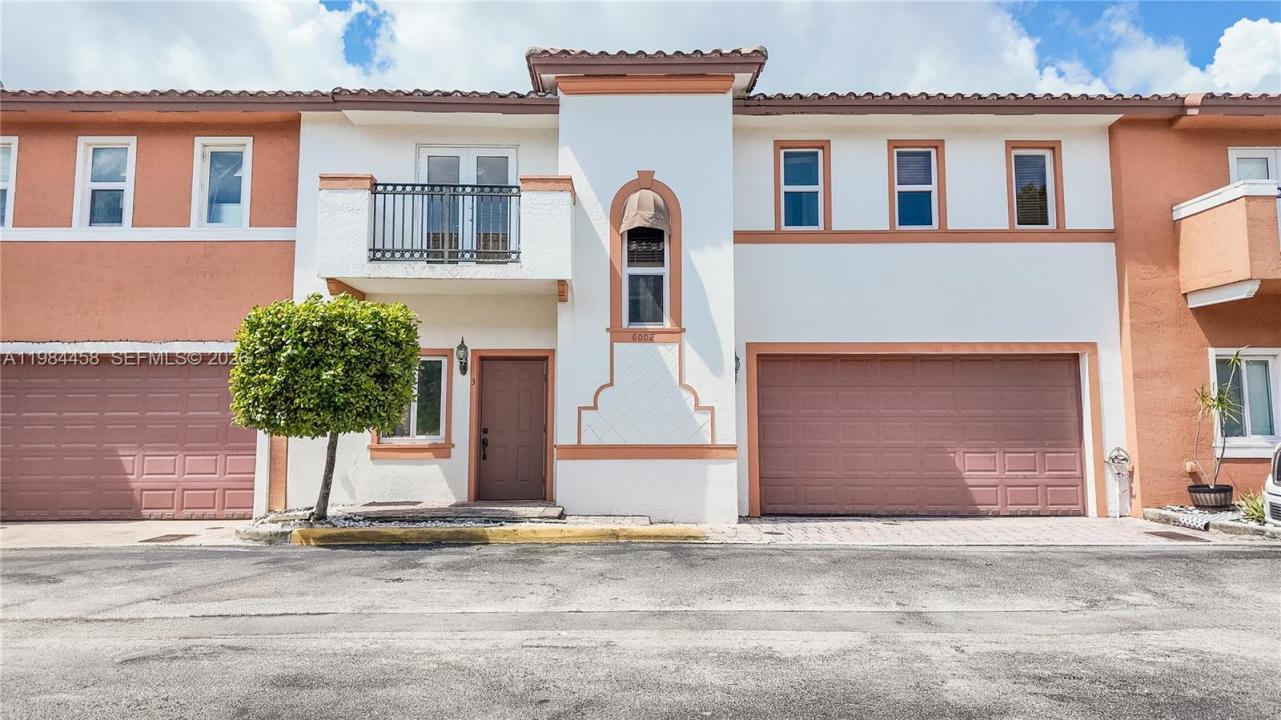 6002 SW 8th St 3, West Miami, Floride 33144, États-Unis