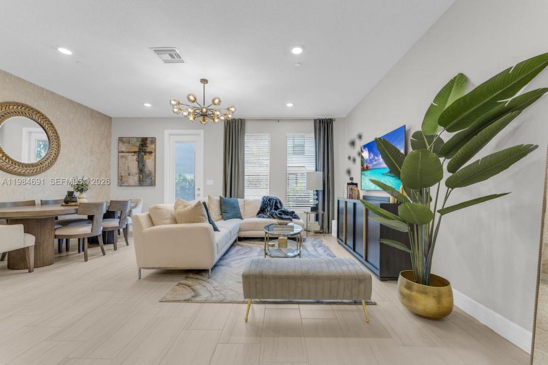 8351 NW 7th Ct, Plantation, Florida 33324, Stati Uniti