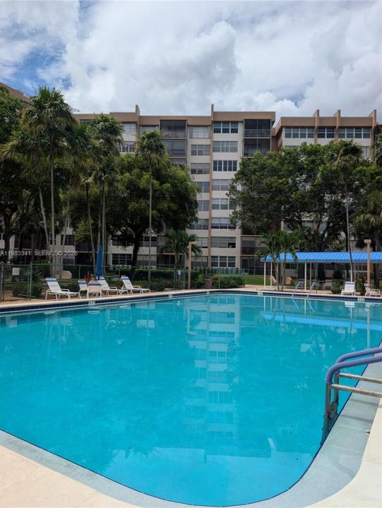 1000 E Saint Charles Pl 519, Pembroke Pines, Floride 33026, États-Unis