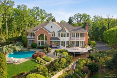 19 Cobblestone Court, Huntington, New York 11721, États-Unis