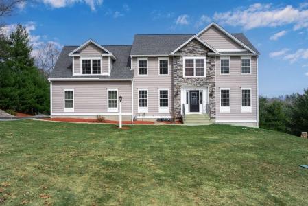 14 Longbrook Drive, Cumberland, RI 02864, USA