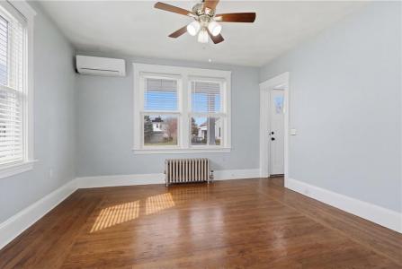 49 Harcourt Avenue, Pawtucket, RI 02861, USA