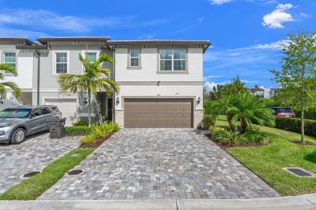 2906 Olivia Avenue, Lauderdale Lakes, Florida 33311