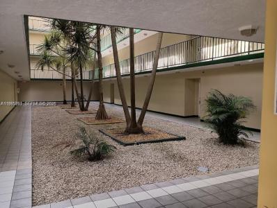 8321 NW 7th St 1-307, Miami, Florida 33126, USA