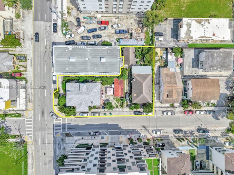 676 & 119 SW 1st St, Miami, Floride 33130, États-Unis
