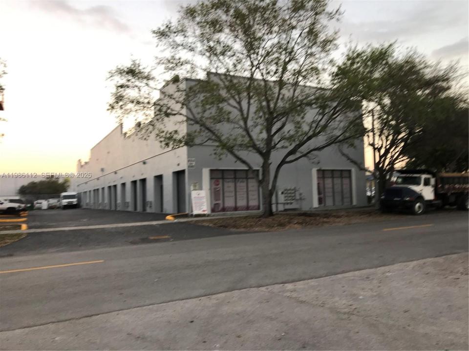 8353 W 26th Ave 10-B, Hialeah, Flórida 33016, Estados Unidos