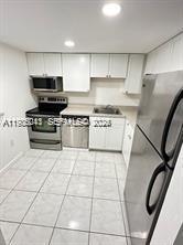 16950 W Dixie Hwy A128 Hwy A128, North Miami Beach, Florida 33160, Stati Uniti