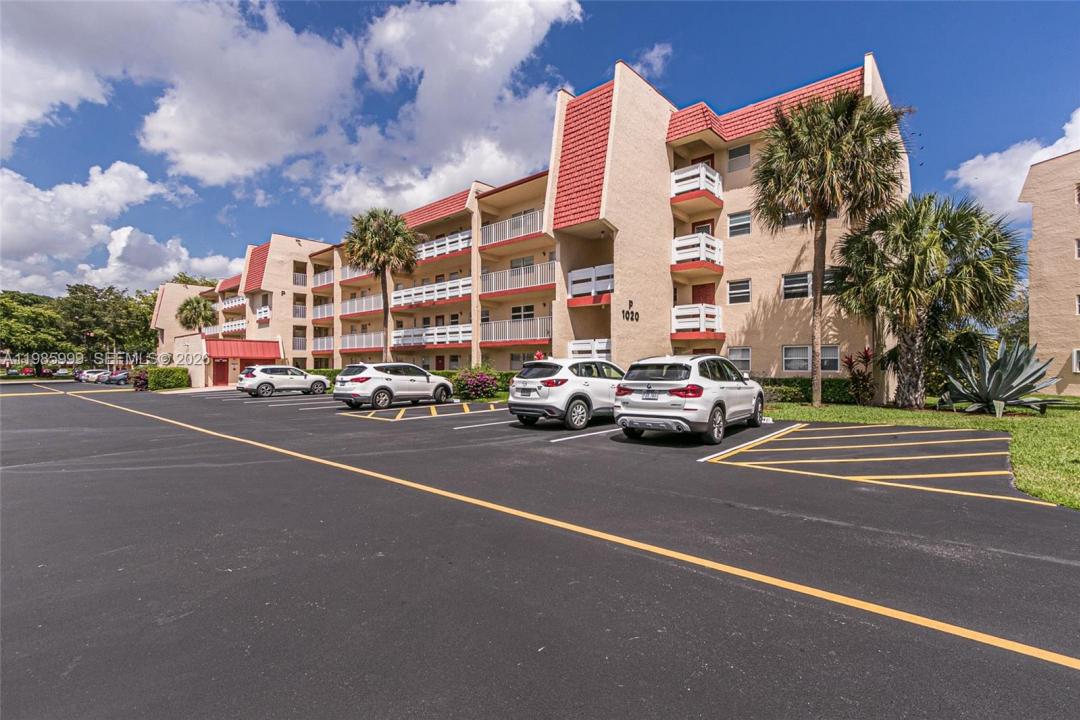 1020 Country Club Dr 305, Margate, Florida 33063, Stati Uniti